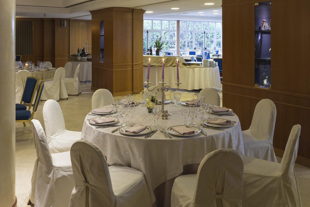 קליארי Caesar'S Hotel מראה חיצוני תמונה